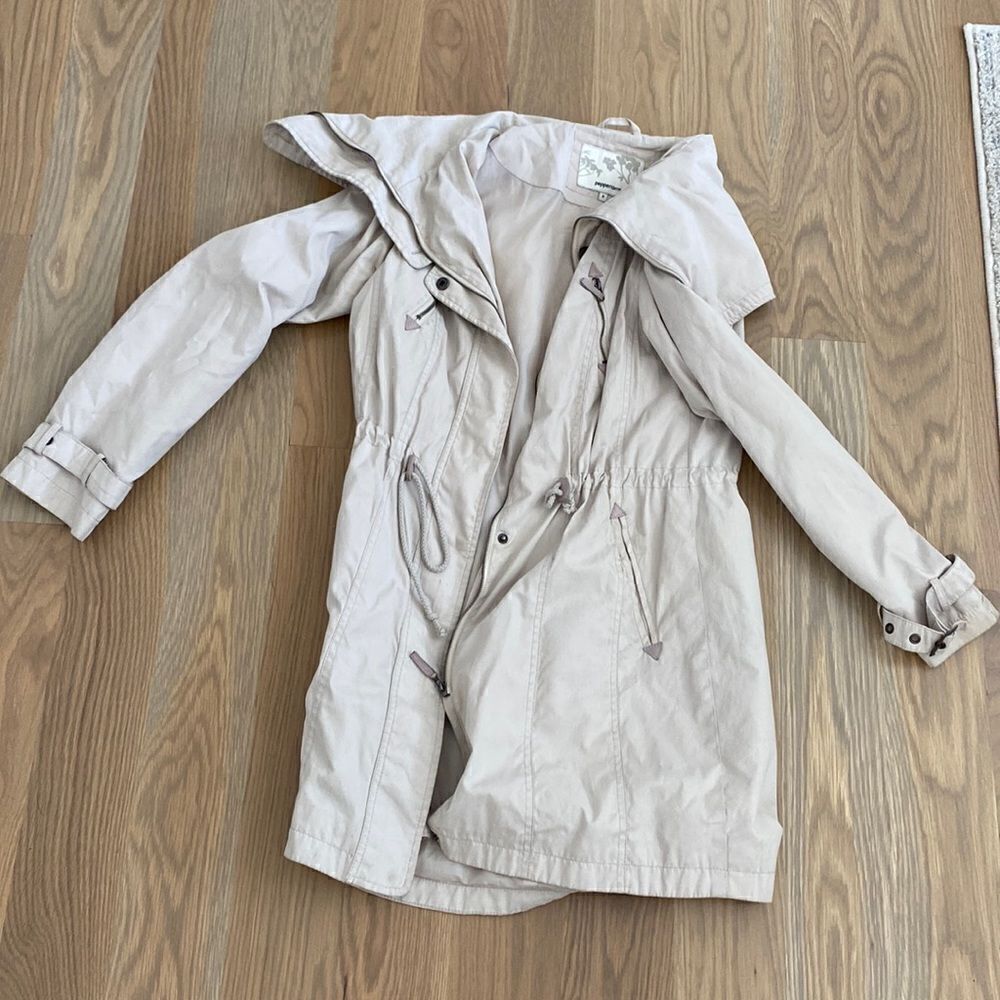 Peppercorn trench coat tan Small